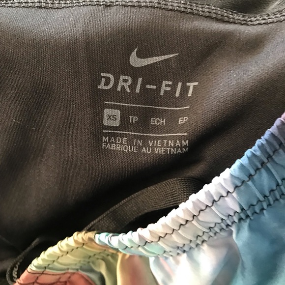 NIKE Dry Fit Shorts - Picture 5 of 5